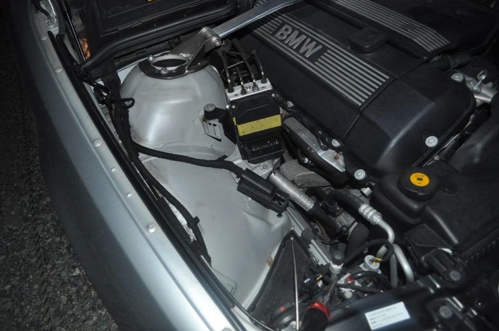 8/13 BMW E36 ABS修理ご来店です！ ABS修理のお店Jスクエア
