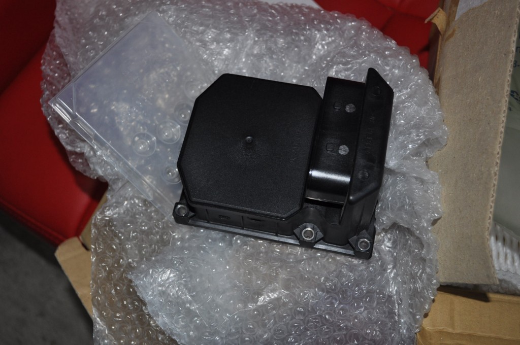 11/6 BMW Z3 ABSユニット修理 ABS修理のお店Jスクエア