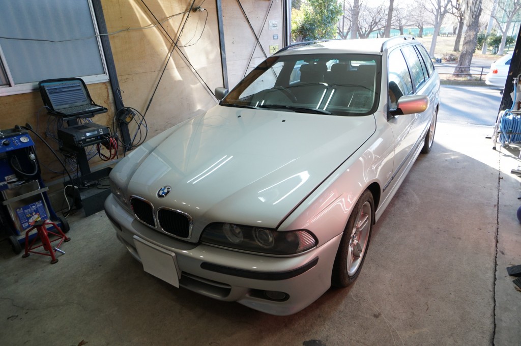 BMW E39 ABS修理｜ABSユニットの取り付け位置