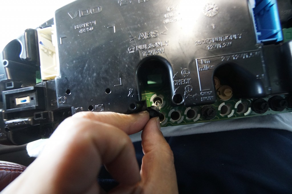 BMW Z3 ABS修理｜山梨県からご来店 ABS修理のお店Jスクエア