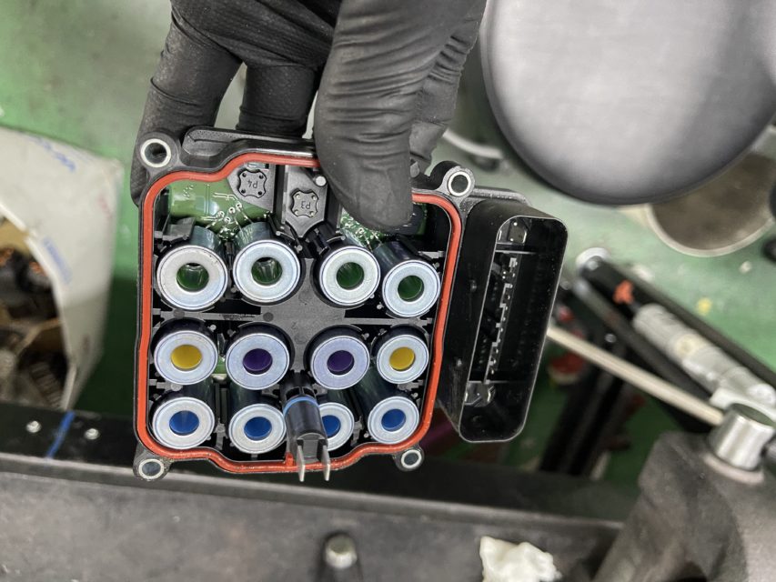 スバル レガシィABS修理 / 約10万円のコストカット ABS修理のお店Jスクエア