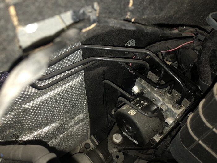 AUDI A3 ABSランプ点灯修理｜千葉県からご来店 ABS修理のお店Jスクエア